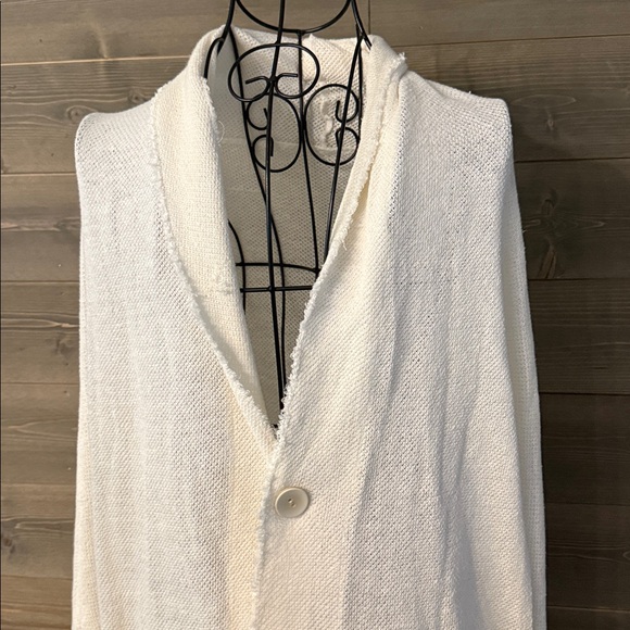 Bajra white long sleeve waffle knit cardigan, contemporary style - Picture 2 of 3